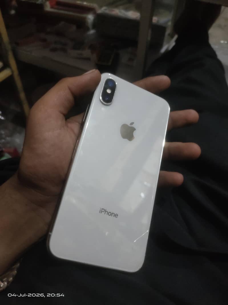 Apple iPhone X 3