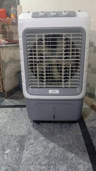 I sale air cooler only 2month used condition 10/10
