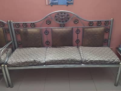 7 Seater Metal Sofa Set – Good Condition