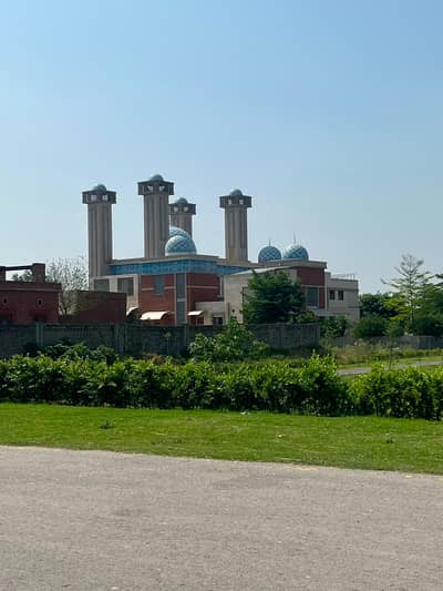 08 Marla Commercial Plot For Sale Is Available For Sale