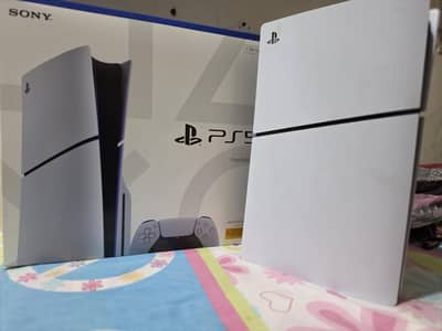 PS5 Slim 1TB UK  1st Owner Few days used only