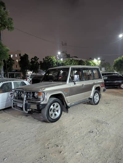 Mitsubishi Pajero 1990 automatic V6 petrol