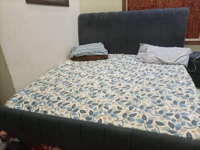 used  king size bed