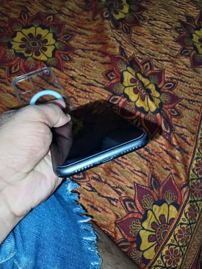 Apple iPhone 11 LuSh condition 1 hand used