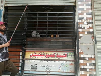 shop security grill/gate - strong, Durable and excellent condition
