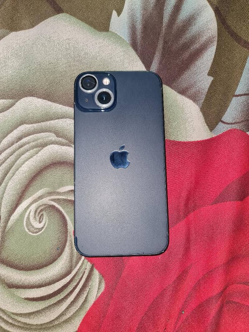 iPhone 13 0