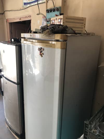 Vertical freezer