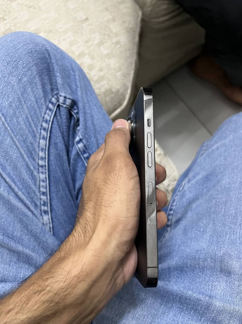 iPhone 13 Pro 2