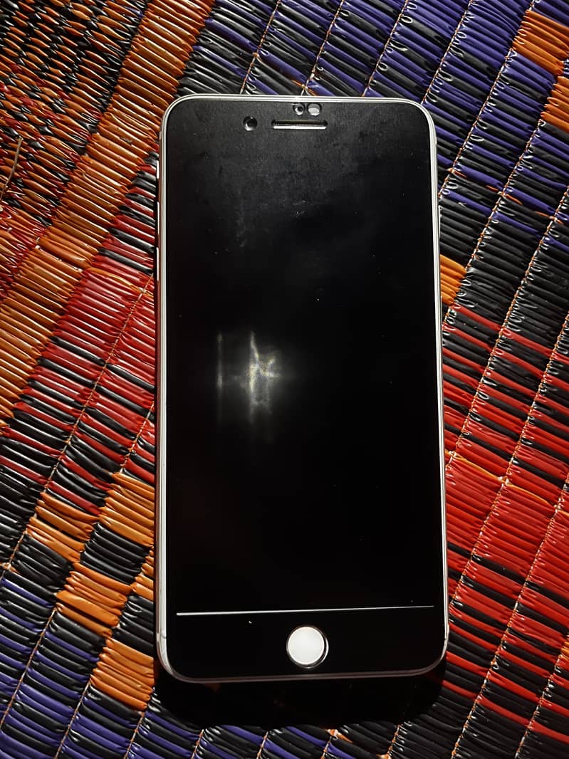 Apple iPhone 7 Plus 0