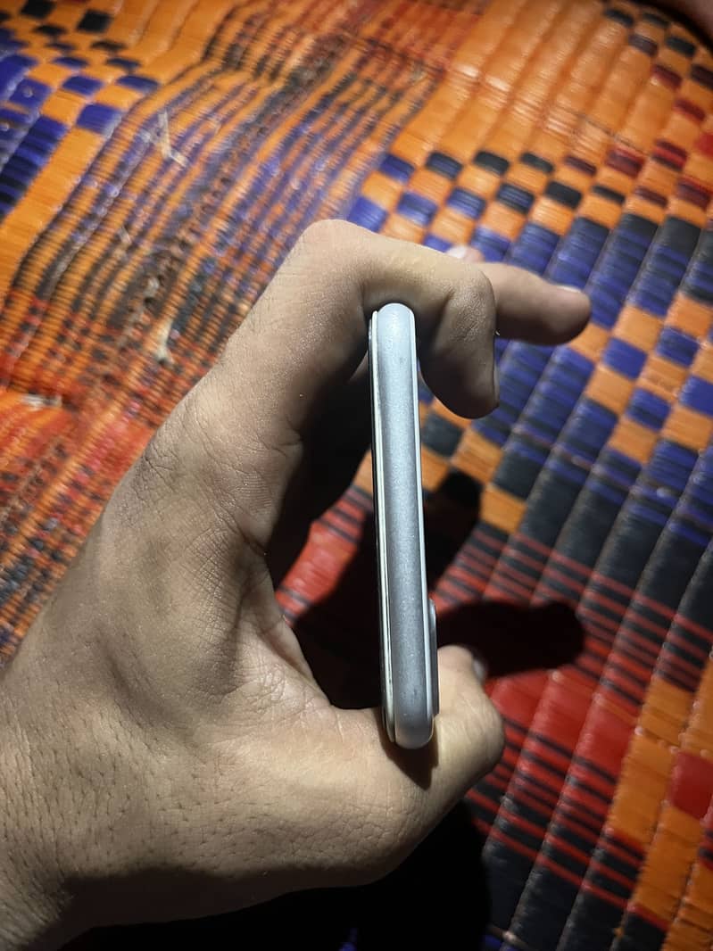 Apple iPhone 7 Plus 1