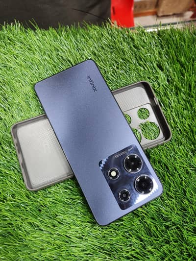 Infinix Note 30