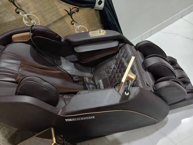 Massage machine 0