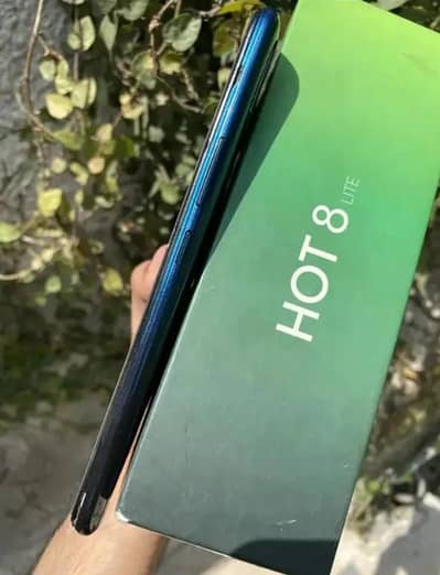 Infinix Hot 8 Lite