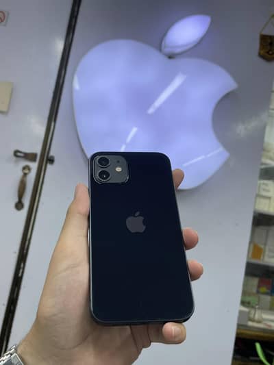 Apple iPhone 12