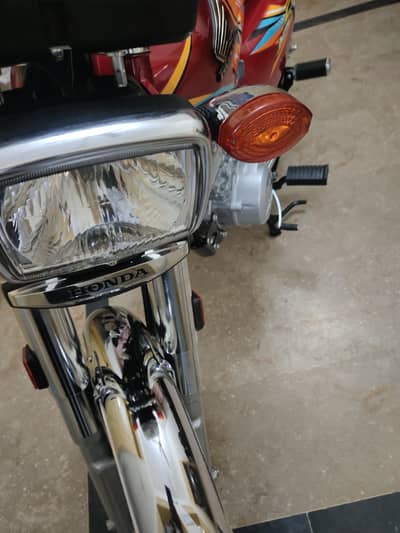Honda 125 Red  new lush just 1000 klm drive only number lga Howa ha