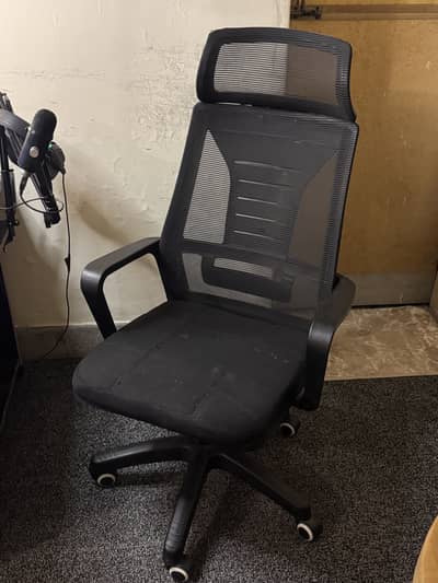 Computer  / Office / Gaming Chair with Headrest