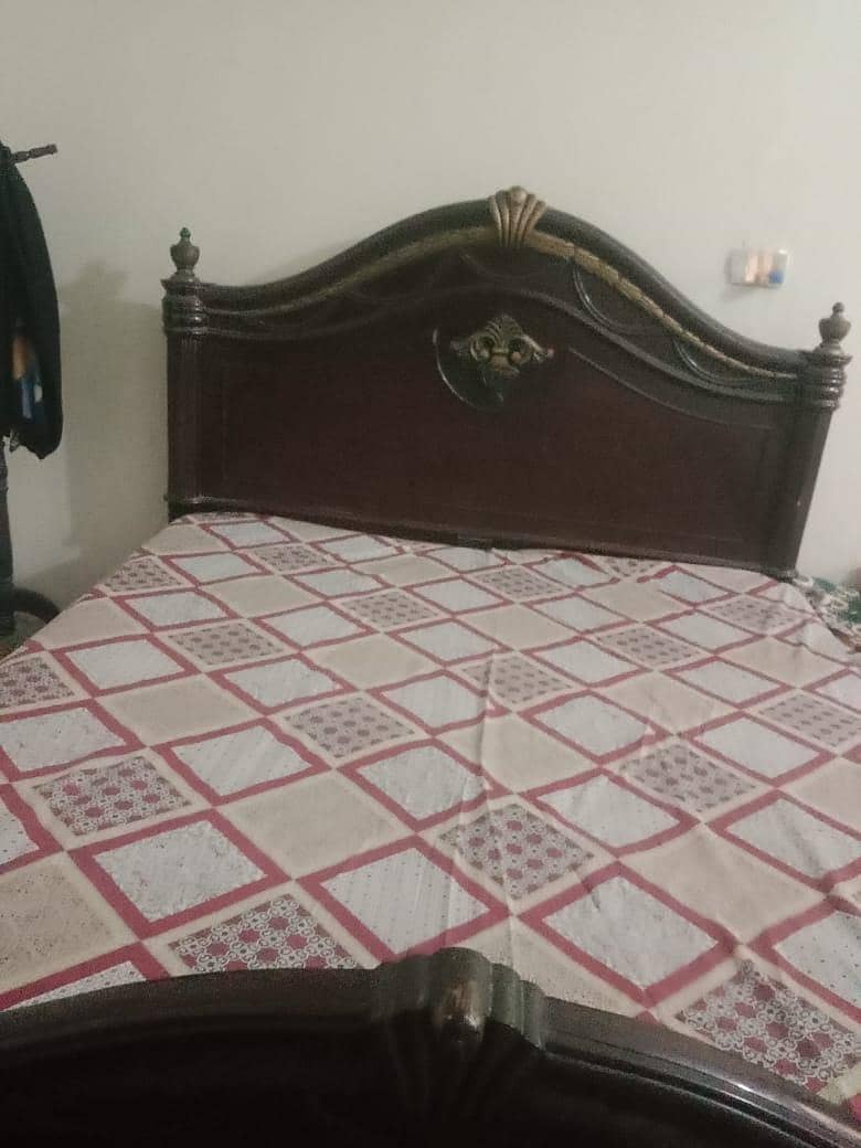 king bed 2