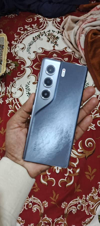 Tecno CAMON 40 Pro