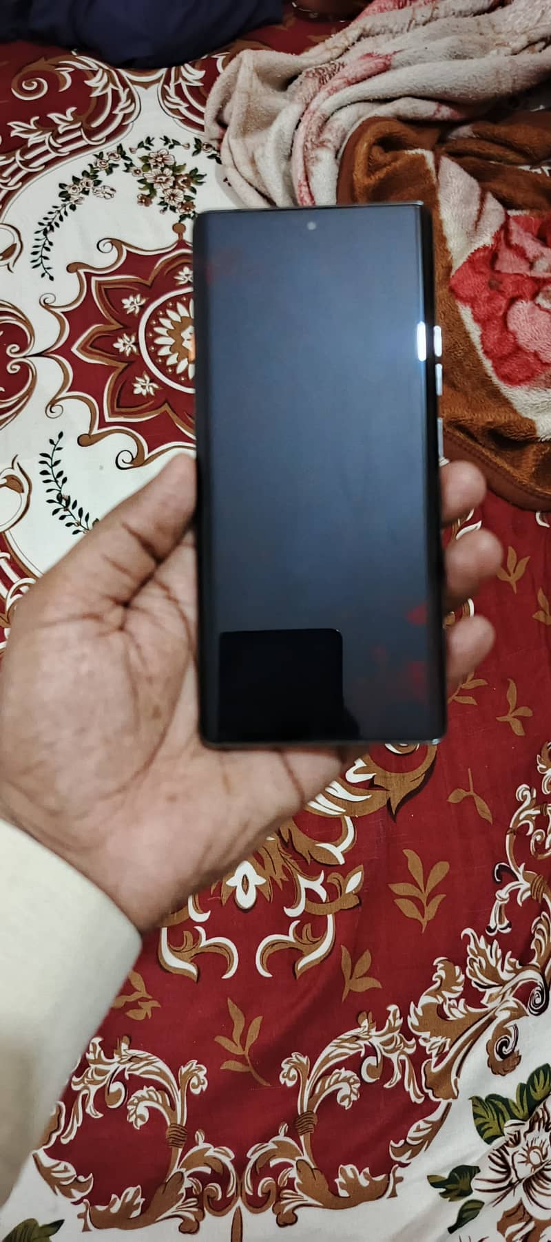Tecno CAMON 40 Pro 1