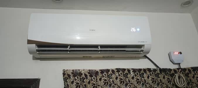 Haier Ac Inverter 1.5 ton Good condition