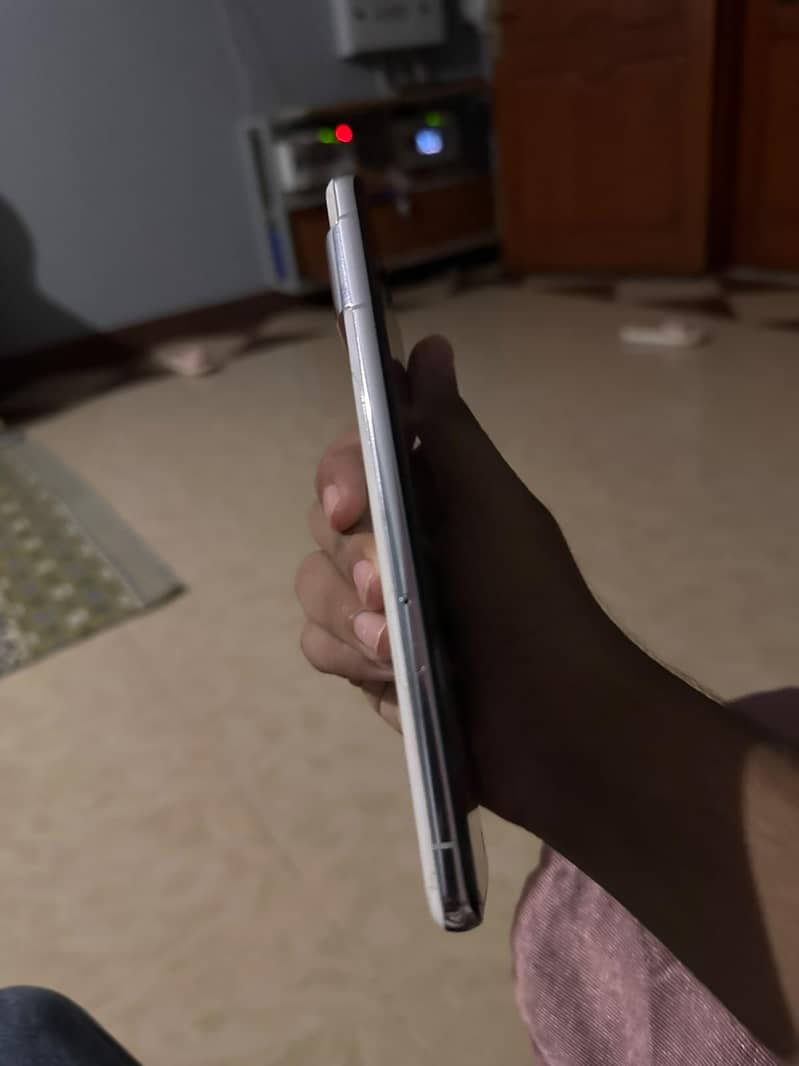Google Pixel 7 Pro 4