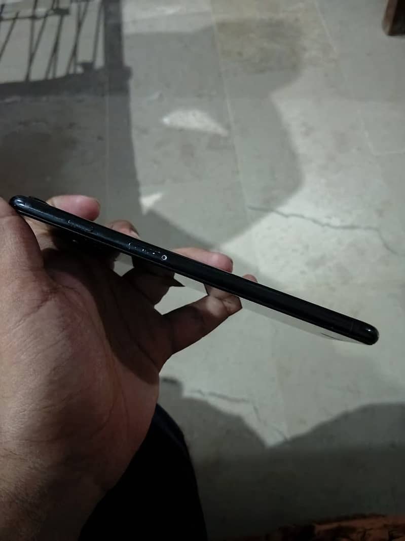 Apple iPhone 7 Plus 2