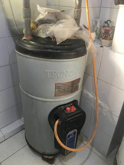 Tecno Gas instant gas geyser