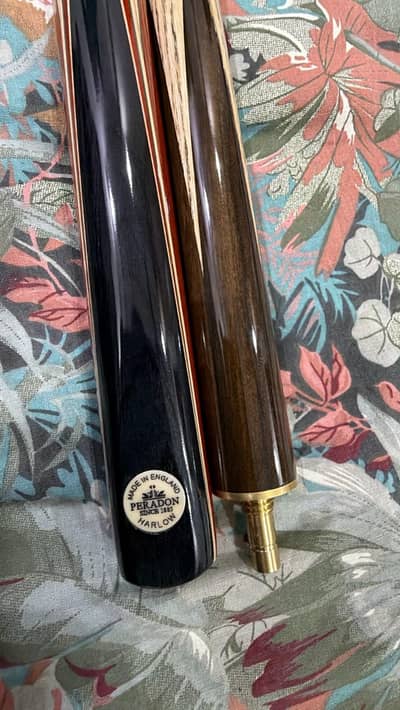 Peradon Harlow Cue Price : 20 Thousand With bag 3 peace Chalk , Tip
