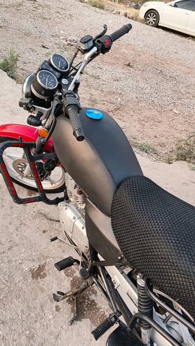 Suzuki gs150 SE