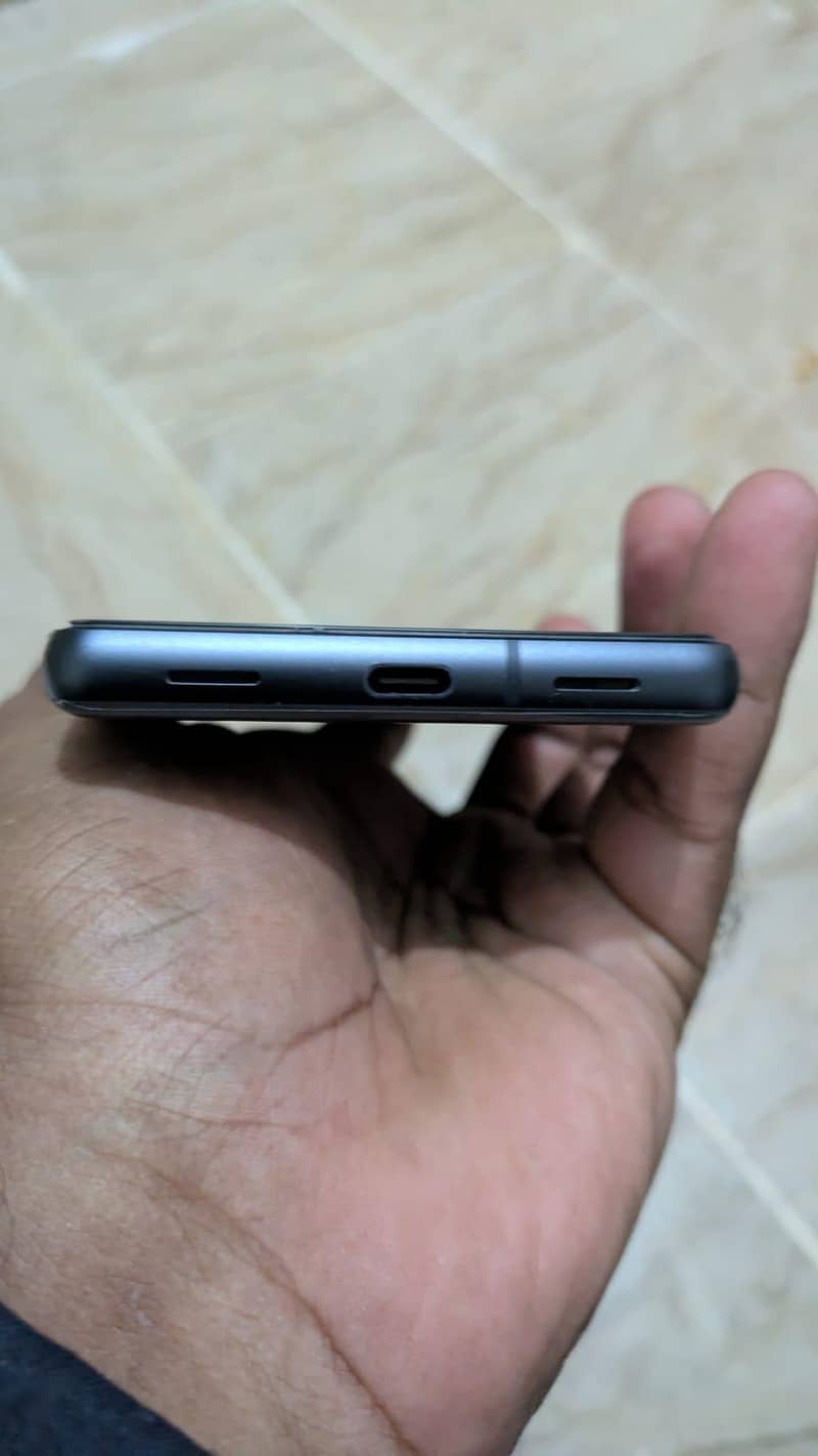 Google Pixel 7a 2