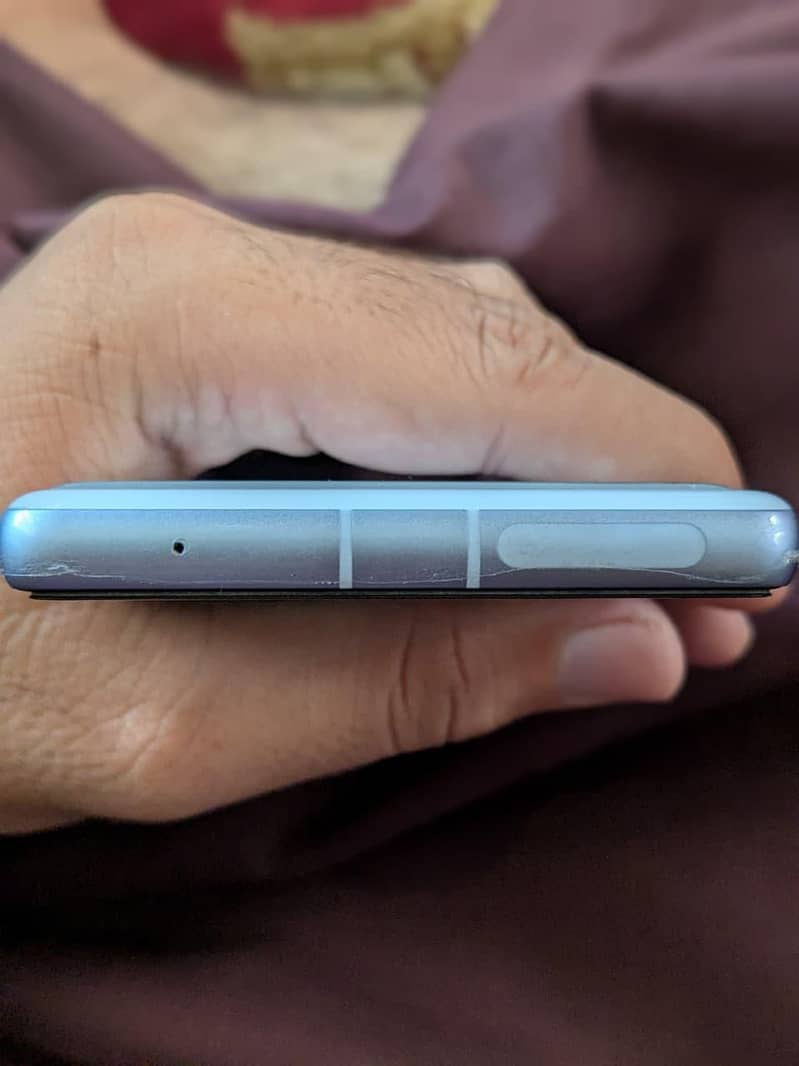 Google Pixel 7a 2