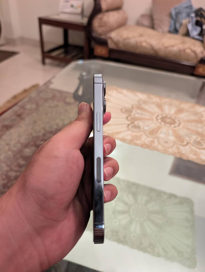 Apple iPhone 13 Pro 1