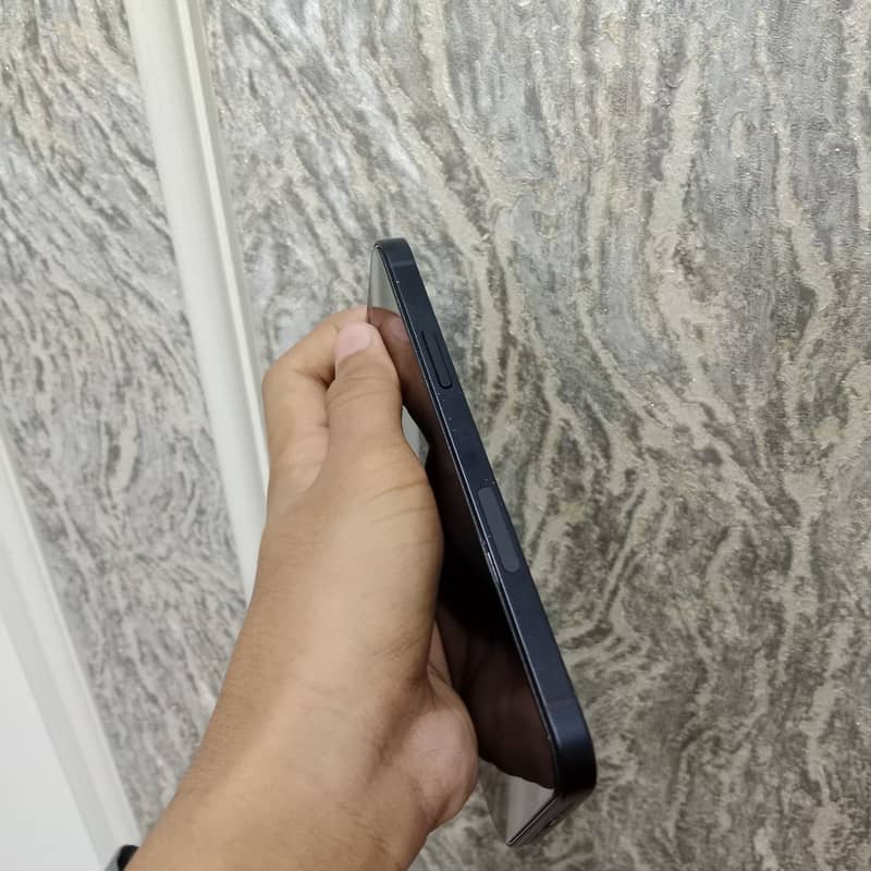 Apple iPhone 12 5