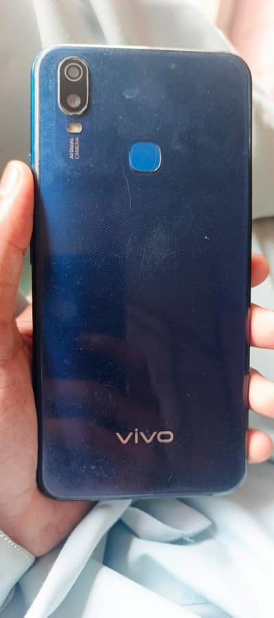 Vivo Y11