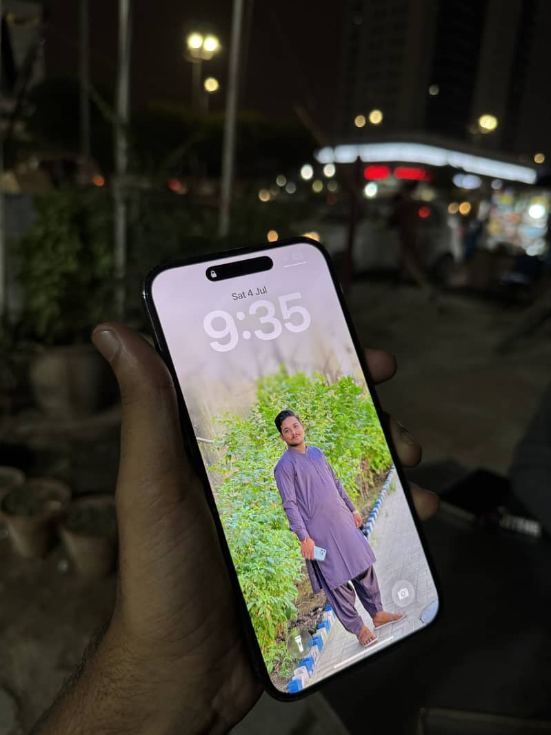 Iphone 14 pro max 1