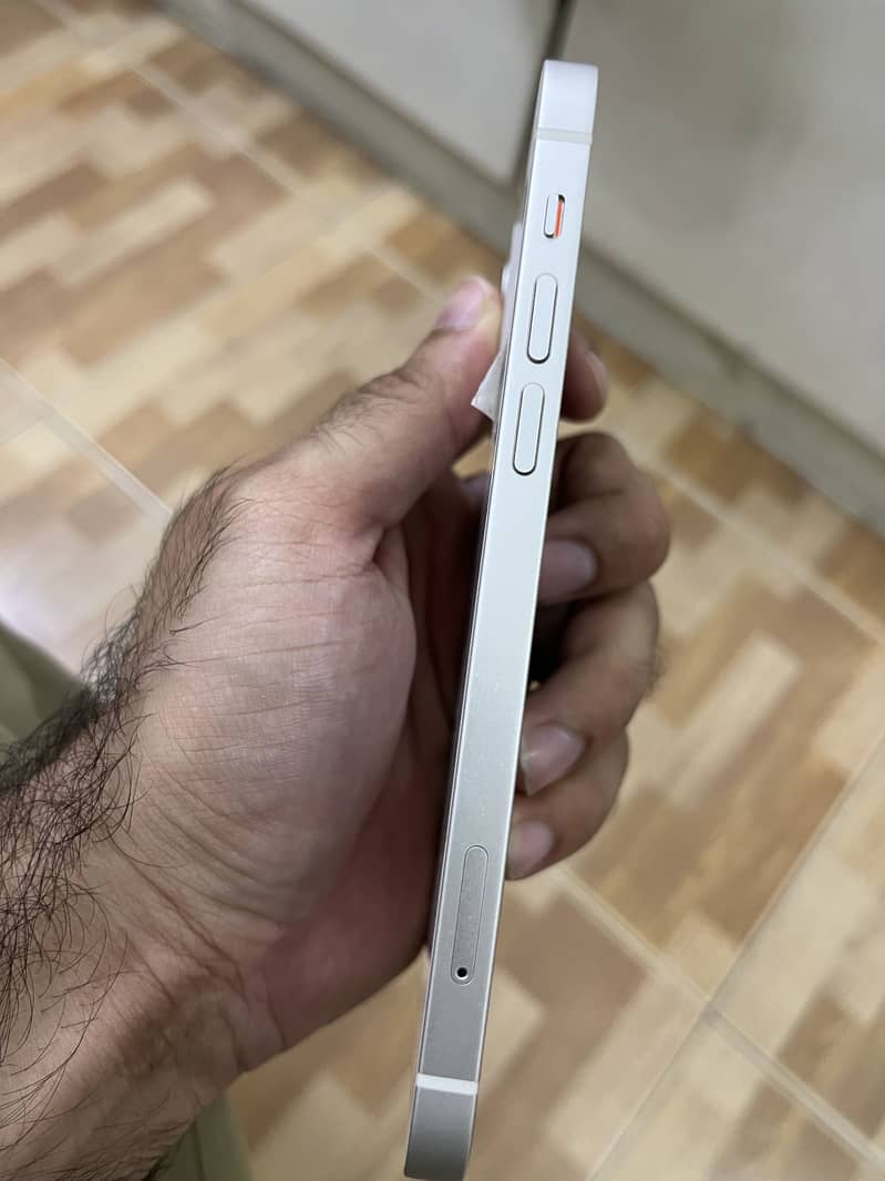 Apple iPhone 12 5