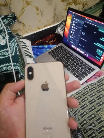 Apple iPhone XS