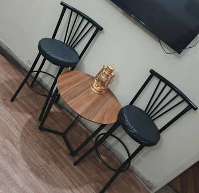 6 chairs in very good condition