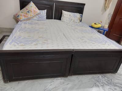 Single Wooden bed