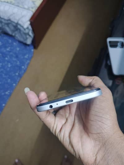 Infinix smart 20.