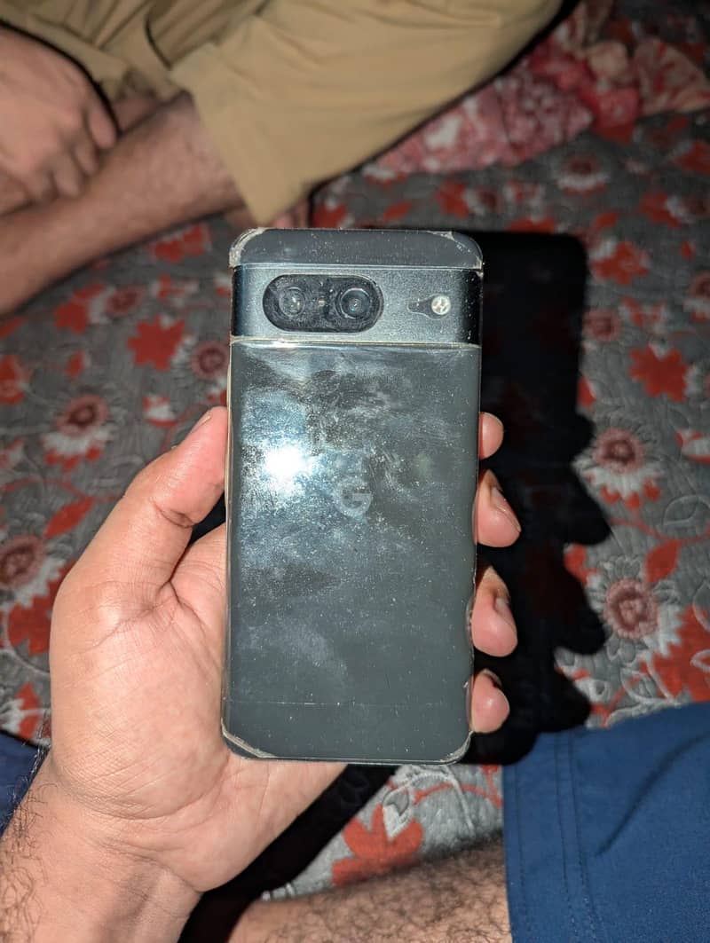 Google Pixel 8 2