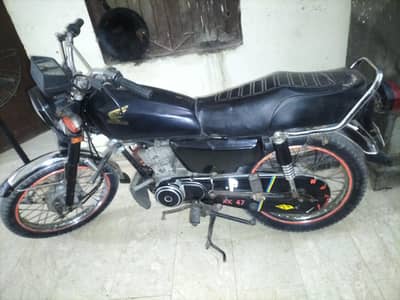 UNITED CG 125