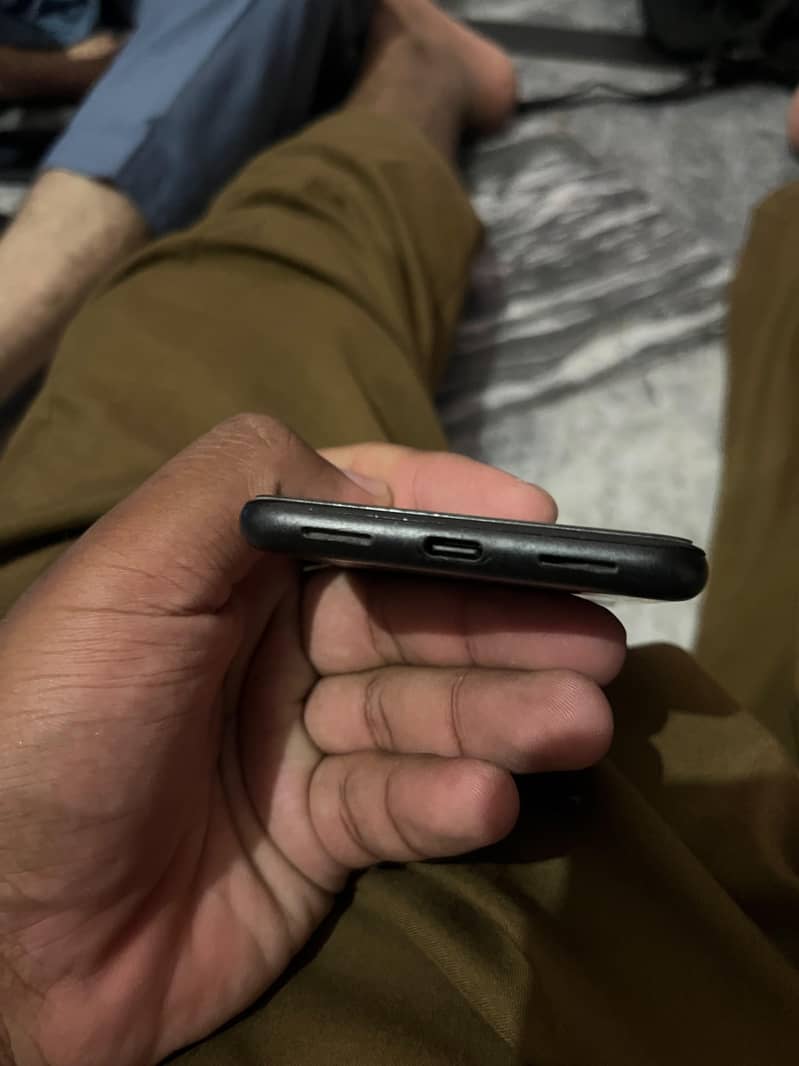 Google Pixel 5 4