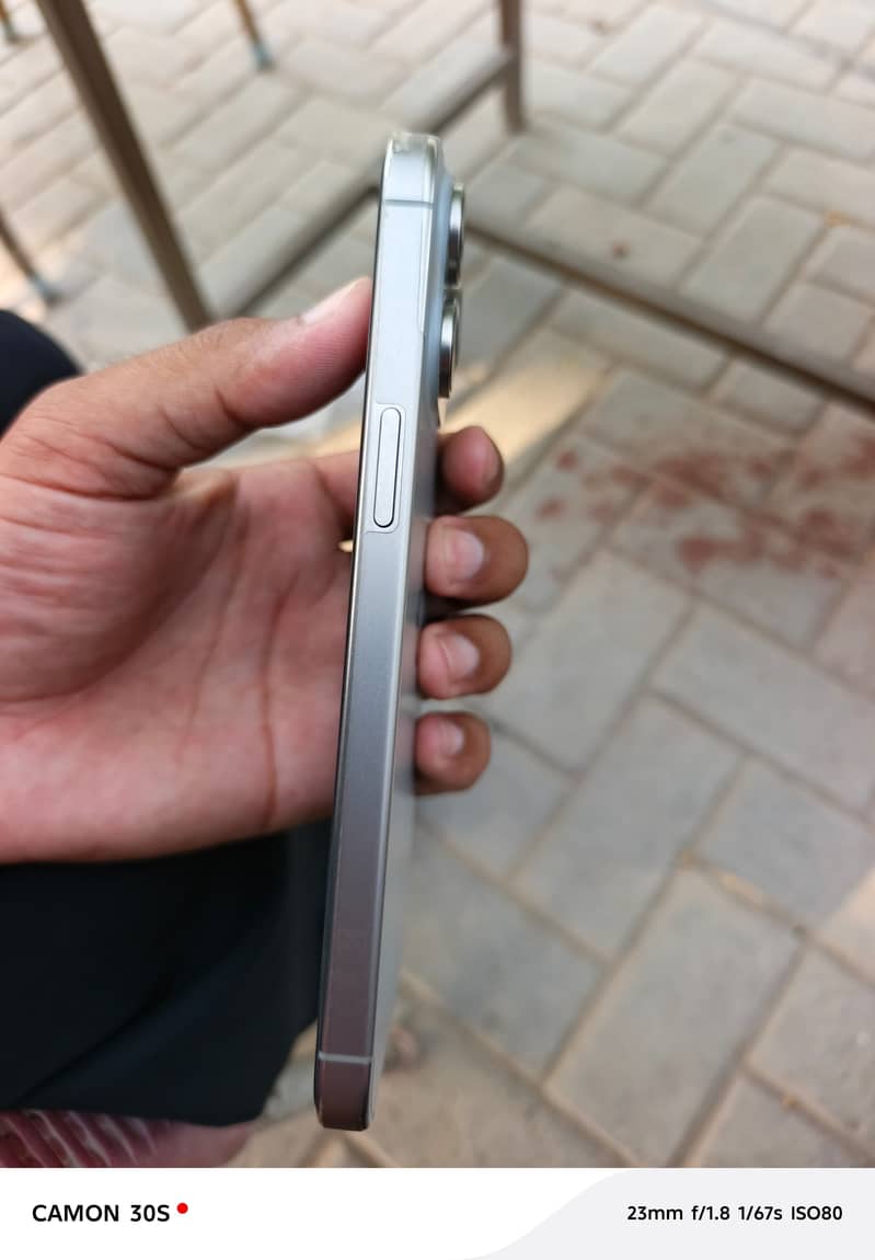 iPhone  15pro max 3