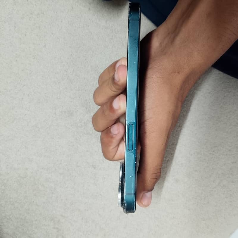 Apple iPhone 14 0