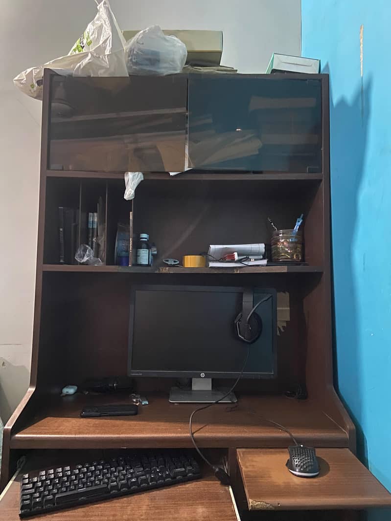 Computer Table with Shelf 4