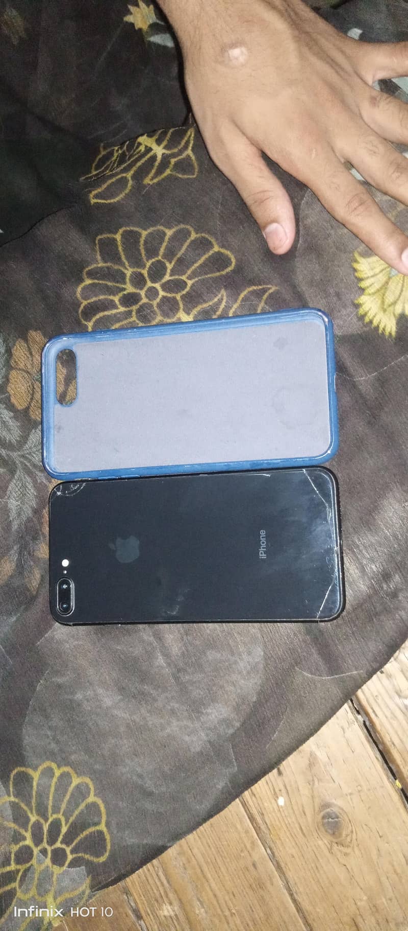 Apple iPhone 8 Plus 6