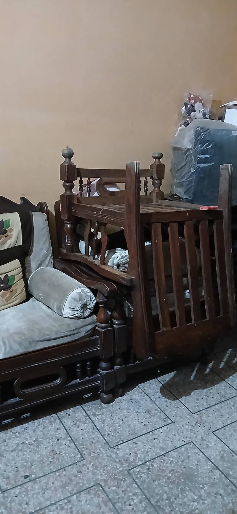 Bed and sofa set 0
