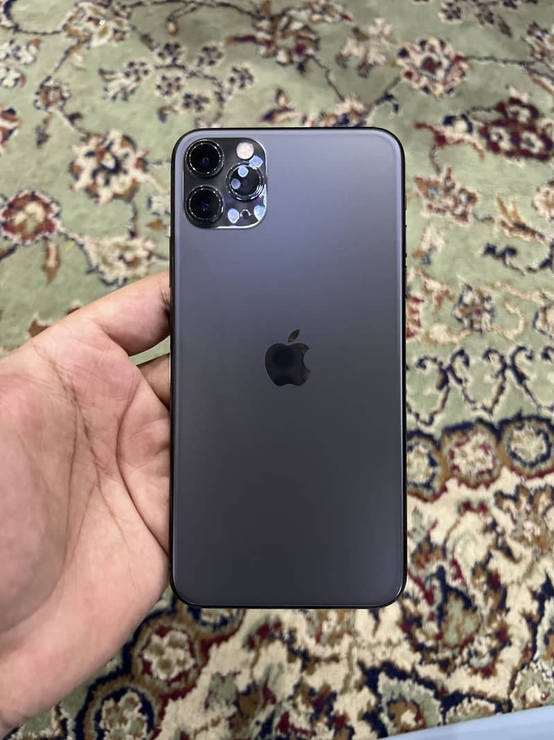 Apple iPhone 11 Pro Max 0