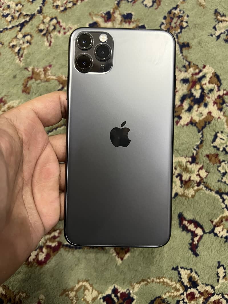 Apple iPhone 11 Pro Max 6